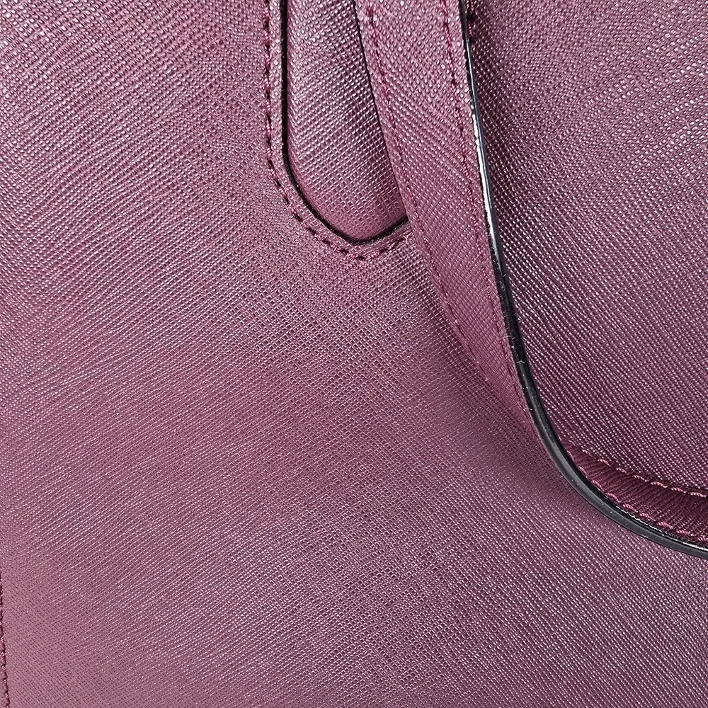 Kate Spade Laurel Way Evanglelie Burgandy/Purple Handbag Multiple Pockets